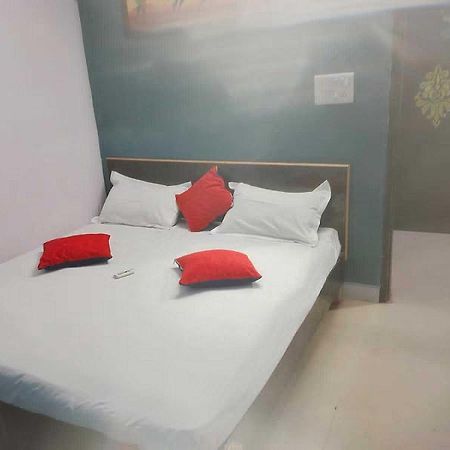 Hotel O Rl Residency Ghaziabad Esterno foto