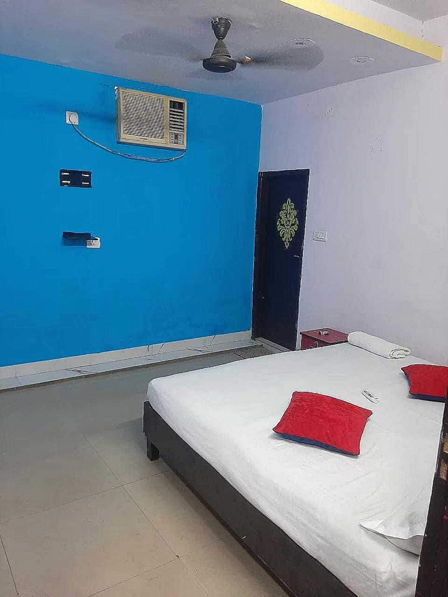 Hotel O Rl Residency Ghaziabad Esterno foto